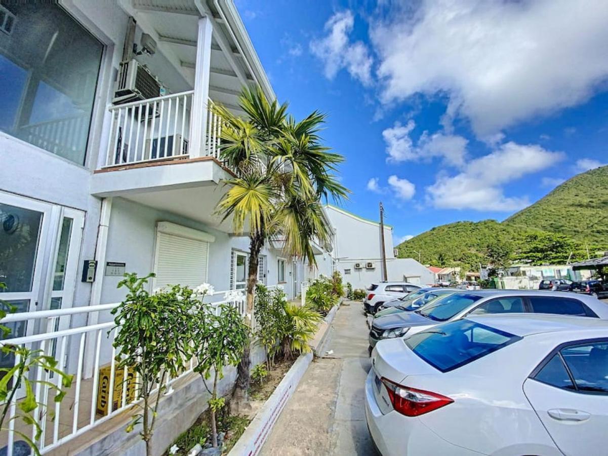 Pavillon Beach 9, Feet In The Water In Grand Case Luaran gambar